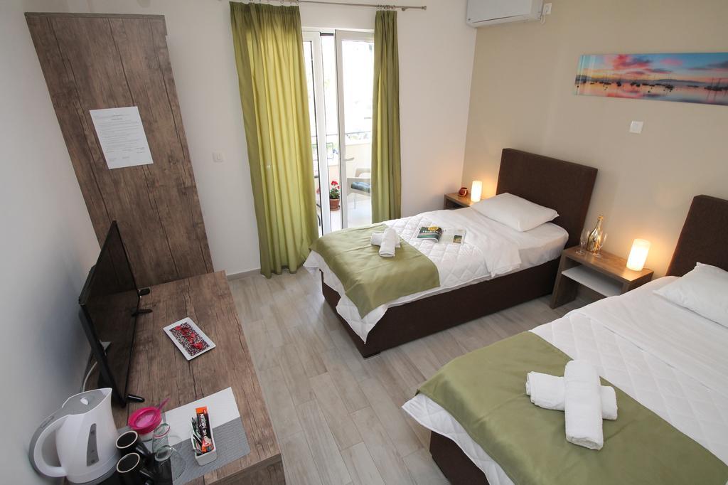 Le Marc Guest House Budva Exteriör bild